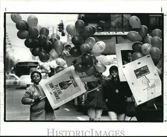 1985 Press Photo The Great American Smokeout, downtown Cleveland - Historic Images