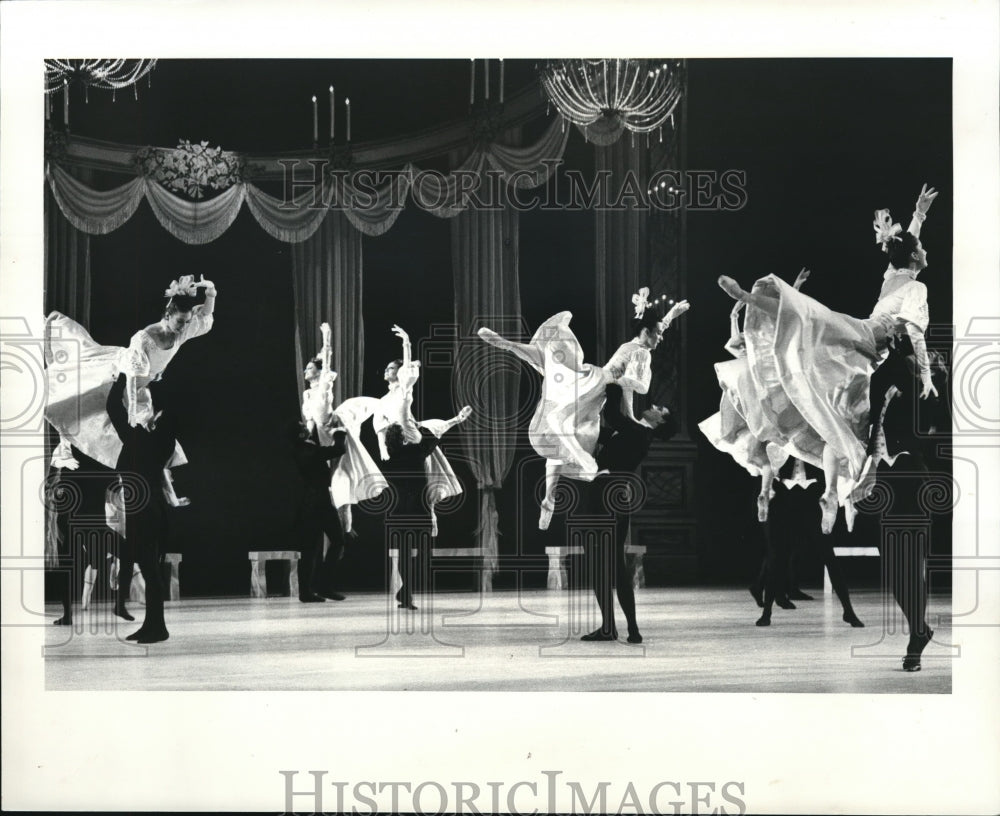 1986 Press PhotoBallroom Scene in Nutcracker - Historic Images