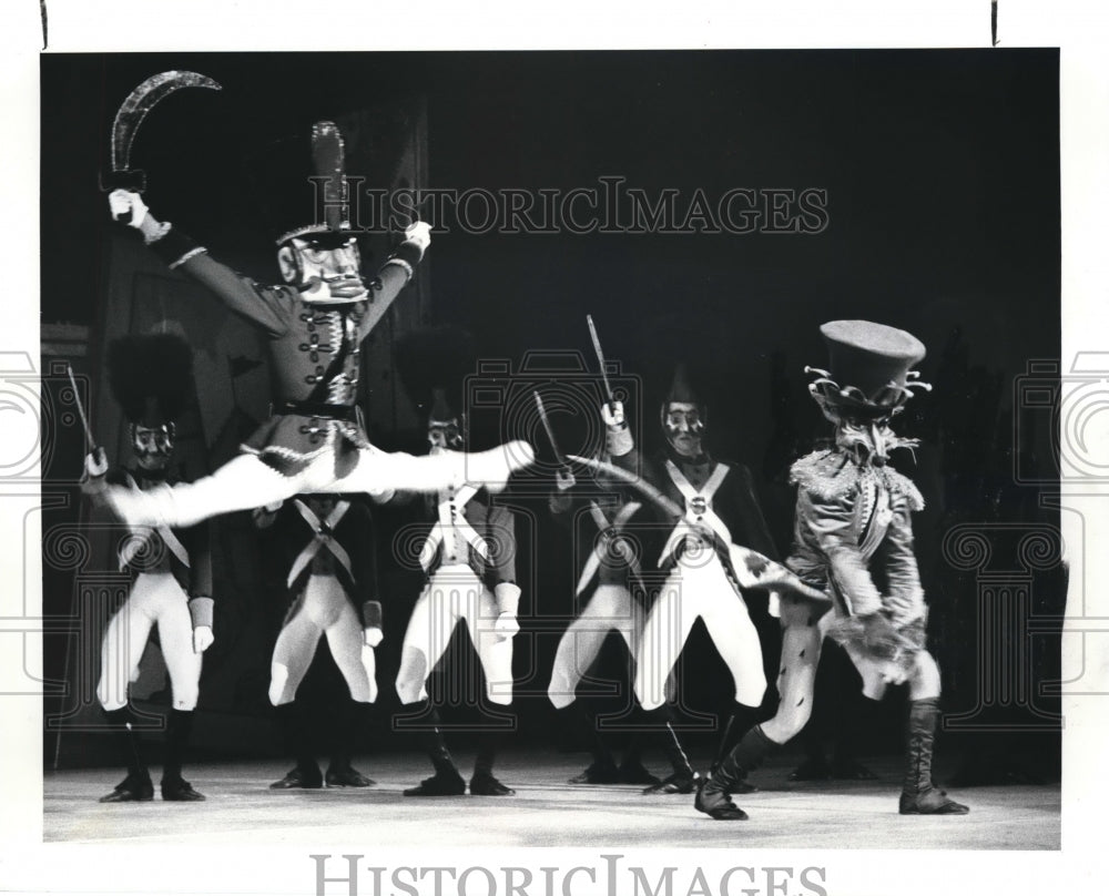 1986 Press Photo Raymond Rodriguez &amp; Joseph Glowik in The Nutcracker - cva77749 - Historic Images