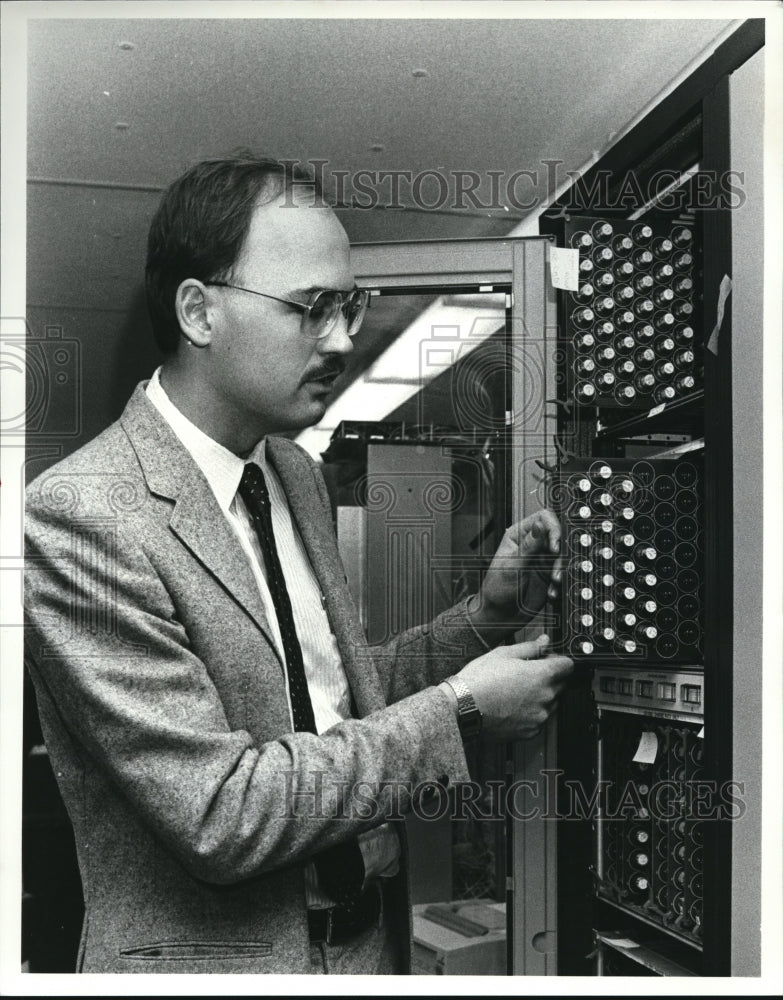 1985 Press Photo Sohio Research &amp; Development Dept - Historic Images