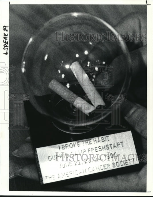1990 Press Photo The trophy awarded to all who completed the camp - cva77802 - Historic Images