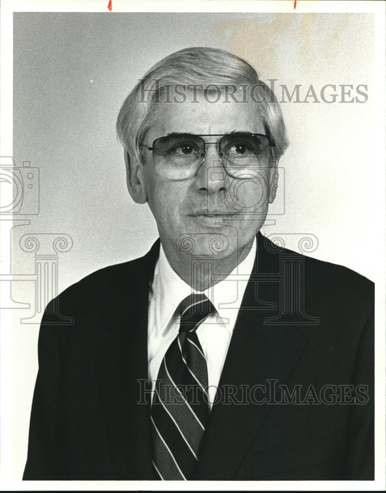 1980 Press Photo Herbert Whiting - Historic Images