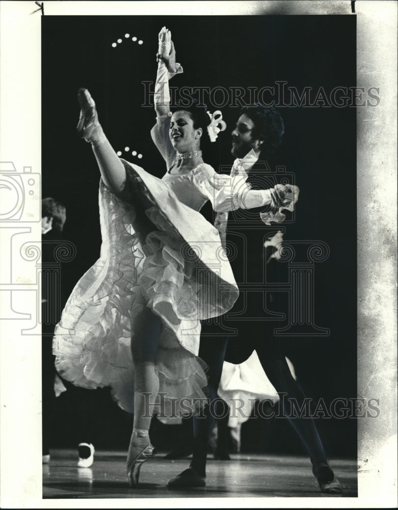 1983 Press Photo Victoria Corley, Jeffrey Smith in Waltz of the Flowers - Historic Images