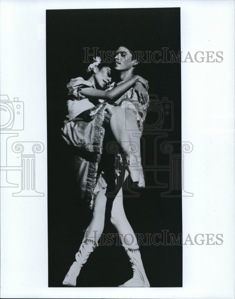 1985 Press Photo Karen Gabay and Raymond Rodrigues in The Nutcracker. - Historic Images