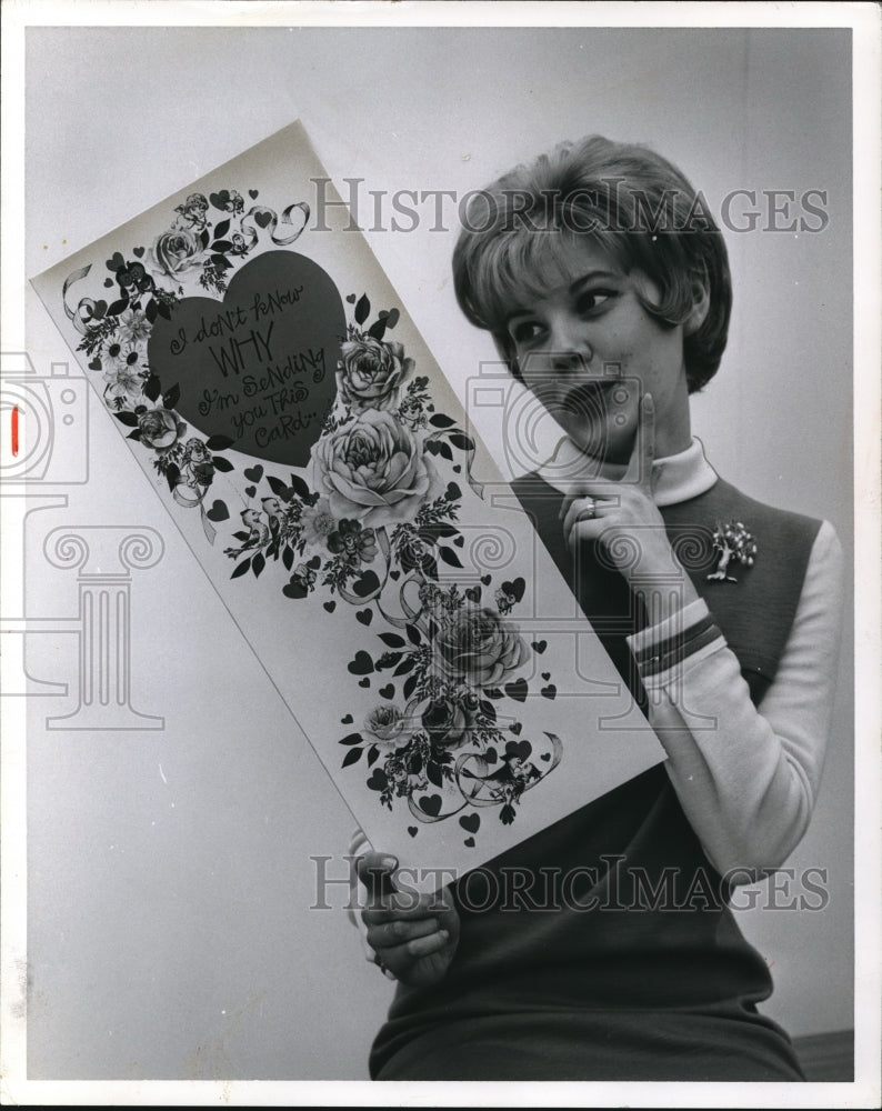 1964 Press Photo Mary Ann Kuban, American Greeting Corporation's secretary - Historic Images