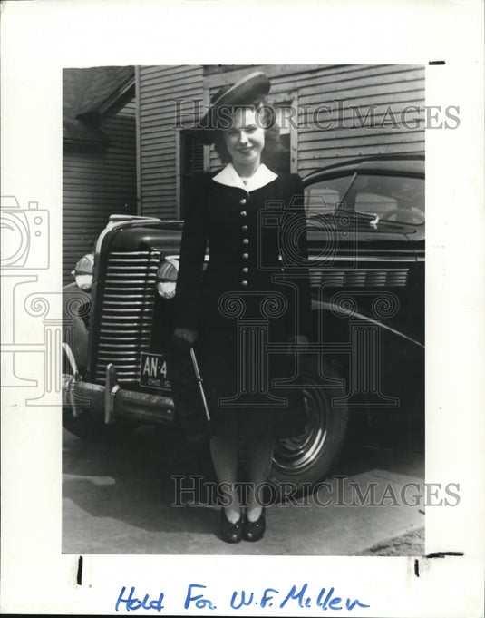 1985 Press Photo Valorie Riedel at the Glory bee Club - Historic Images