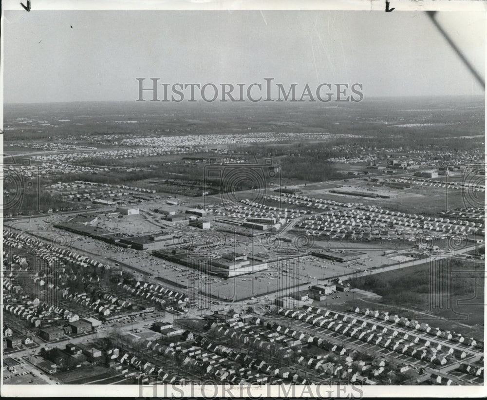 1966 Press Photo South gate Shopping Center - cva79089 - Historic Images