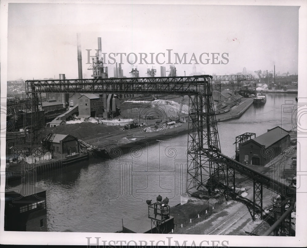 1956 Press Photo The construction of the St. Lawrence Seaway - cva79188 - Historic Images