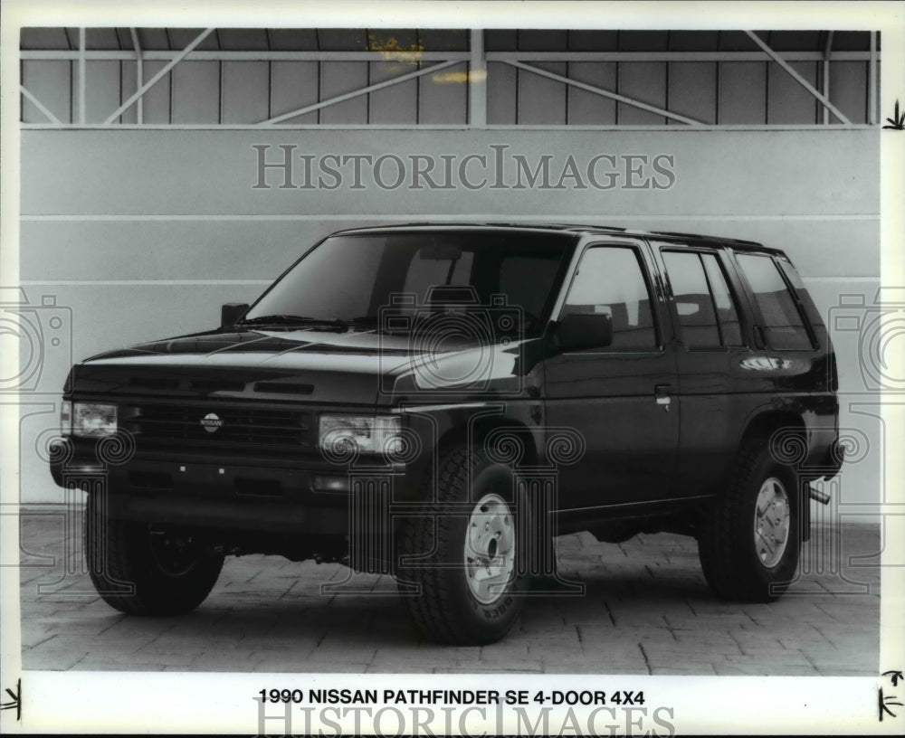 Press Photo Nissan Pathfinder 1990 - cva79869-Historic Images