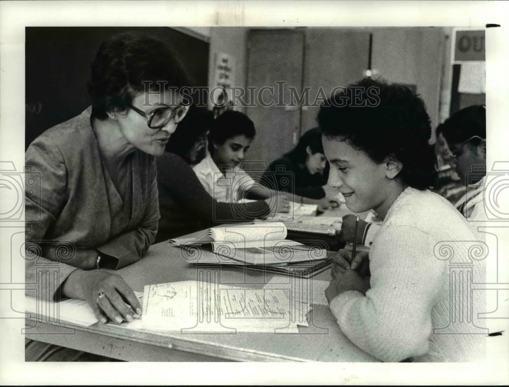 1983 Press Photo Carmen Longo is in her Class at Whittier Junior High School - Historic Images