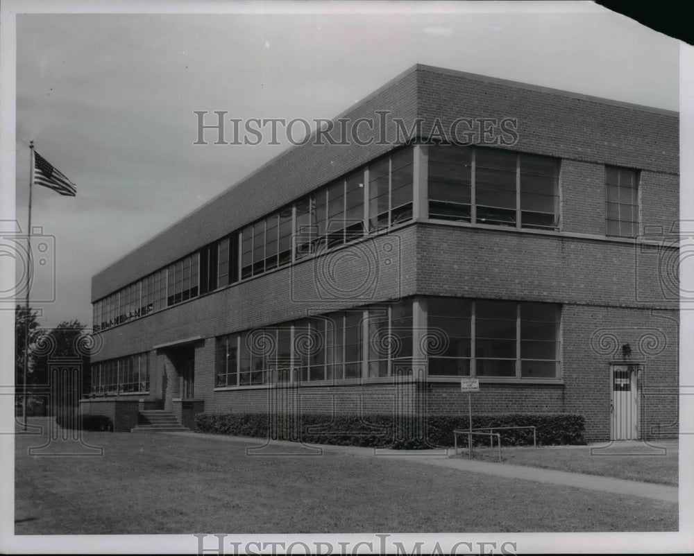 1955 Press Photo Thompson Products, 1455 East 185th - cva80795 - Historic Images