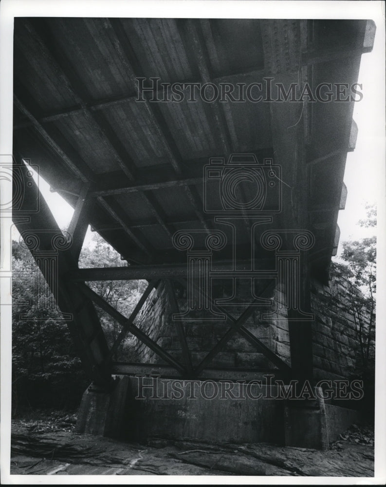 1972 Press Photo Bagley Rd bridge #20 over west trench of R. RIver - cva80878-Historic Images