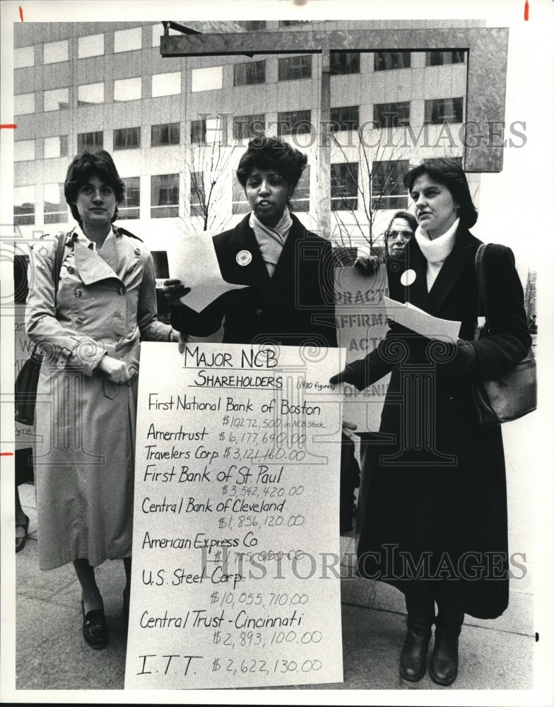 1981 Press Photo Carol Kurtz, Joyce Sanders, and Andrea Gundersen - Historic Images