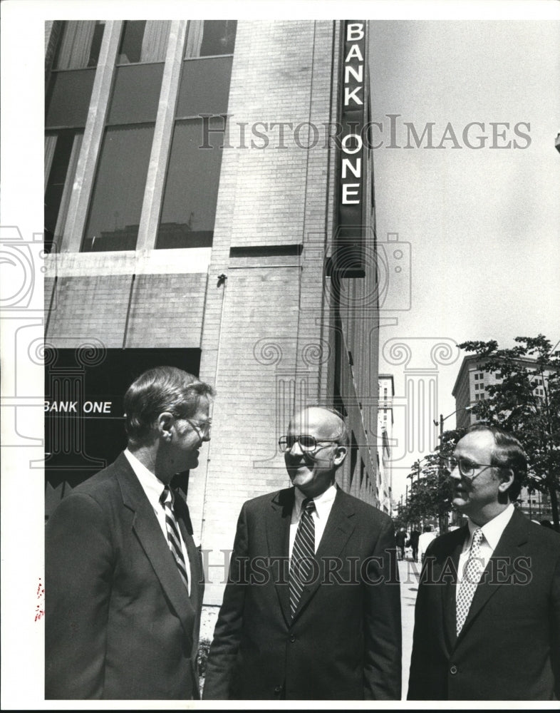 1983 Press Photo John Havens, Banc One chairman - Historic Images