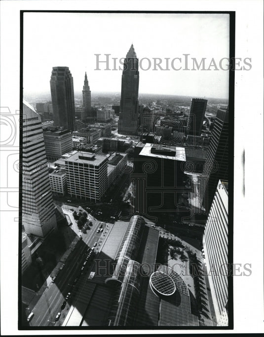 1991 Press Photo View from the top of the Town Restaurant in Erieview Tower. - Historic Images