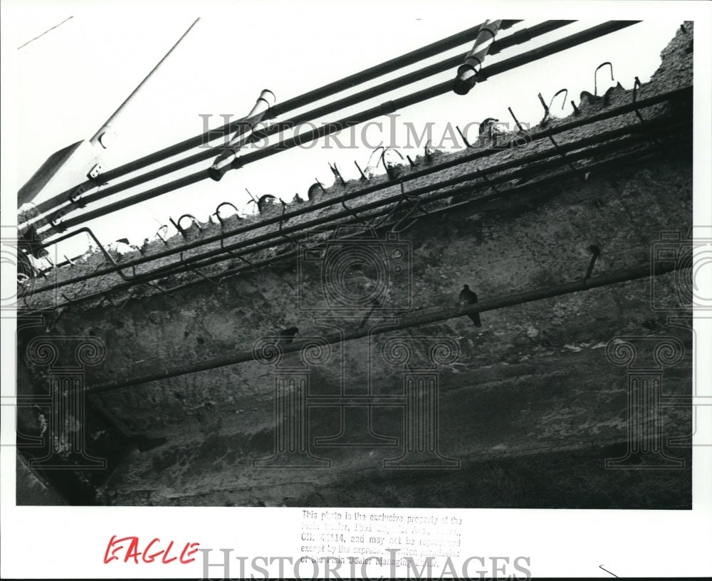 1988 Press Photo Construction od Eagle Ave. Brisges. - Historic Images