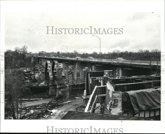 1987 Press Photo Brooklyn Brighton Brodge under construction. - Historic Images