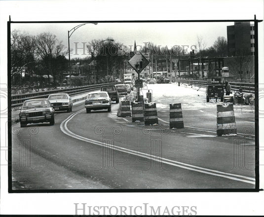 1987 Press Photo Lorain Bridge between Cleveland & Fairview Park - Historic Images