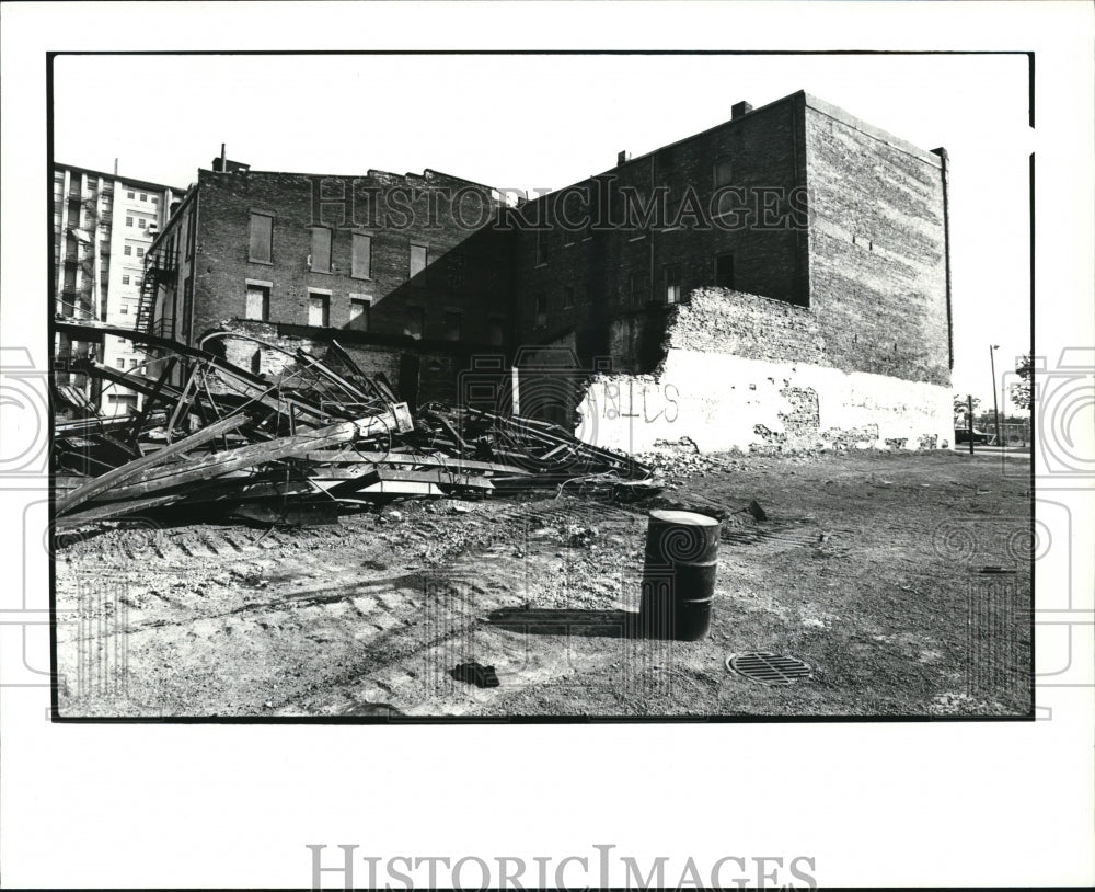 1982 Press Photo Building - Historic Images