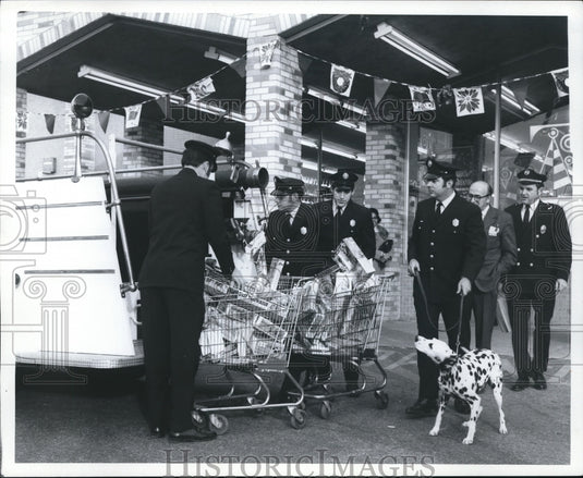 1972 Press Fireman Stanley Zona, Fireman Wm Urban, Fireman Kenneth Jordan - Historic Images