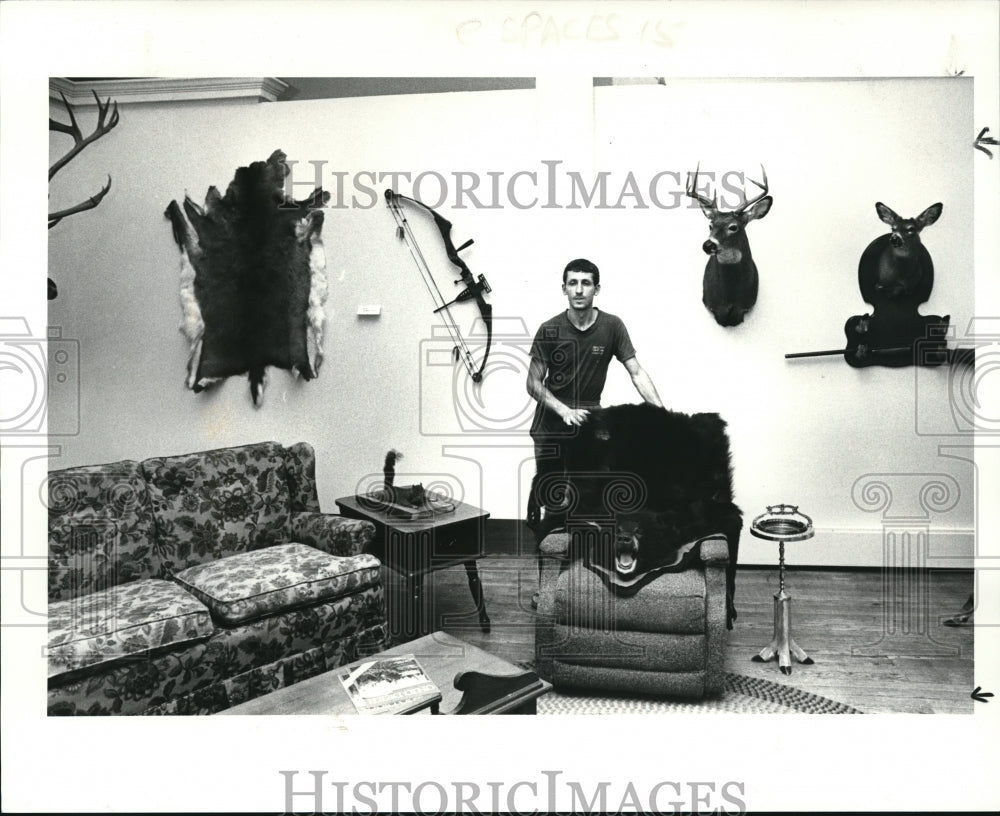 1986 Press Photo Spaces Art Gallery Michael Lucas - Historic Images