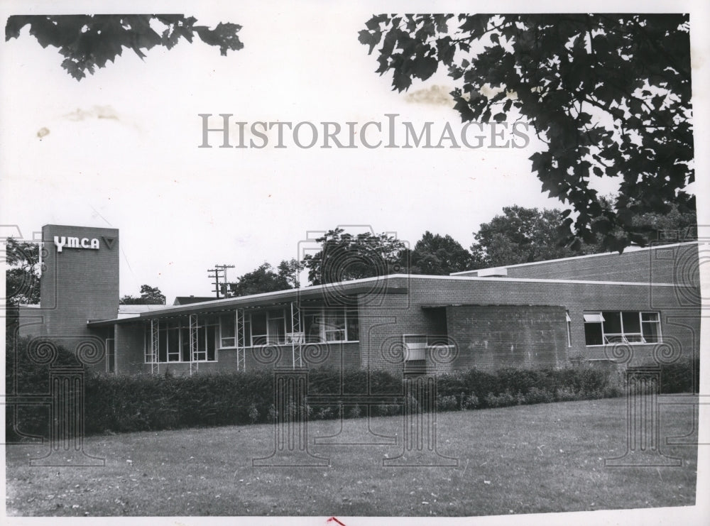 1957 Press Photo YMCA Broadway Branch, 111300 Mile Ave - cva81762 - Historic Images