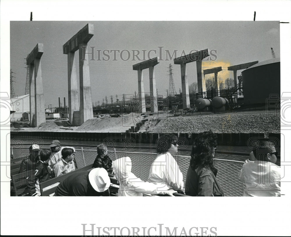 1988 Press Photo Children Aboard the Goodtime II from Regina Coeli School - Historic Images