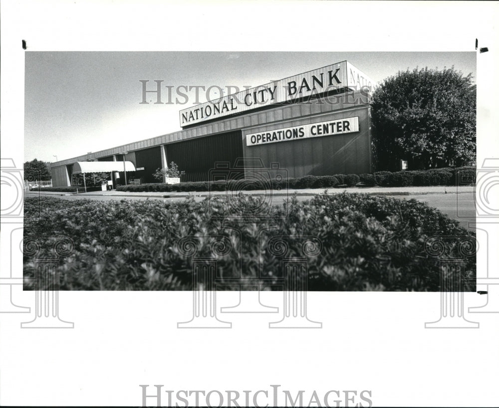 1987 Press Photo National City Bank, operations center on W. 150th street. - Historic Images