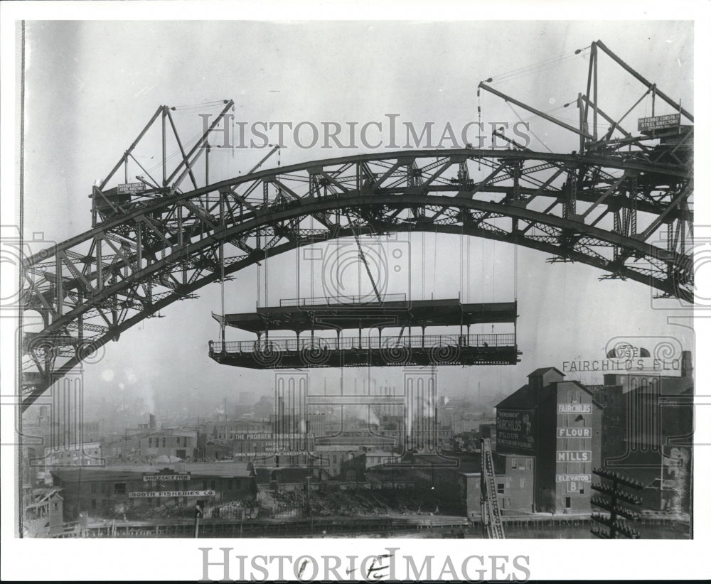 1915 Press Photo The Center of Detroit Superior Bridge - cva82411 - Historic Images
