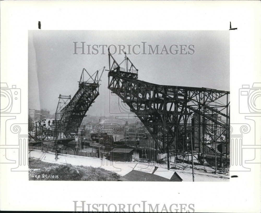 1988 Press Photo The Detroit Superior Bridge under construction - Historic Images