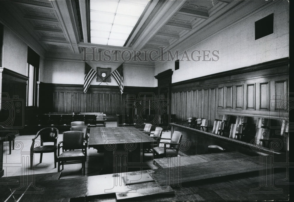 1969 Press Photo New Lighting in Cuyahoga County Courthouse at Lakeside Ave. - Historic Images