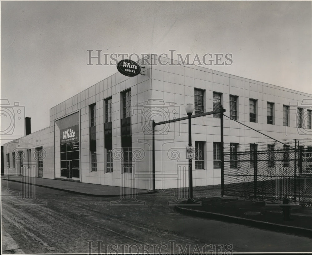 1954 Press Photo The White Truck Plant - cva82568 - Historic Images