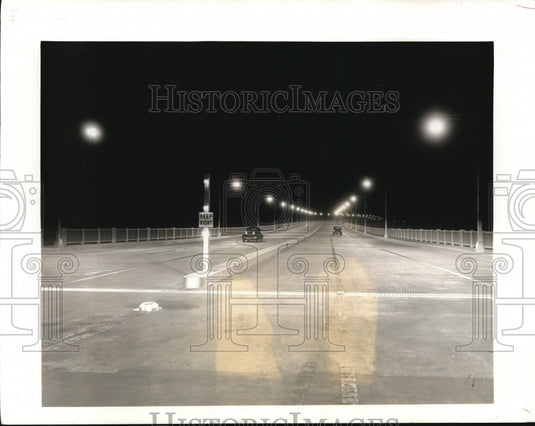 1939 Press Photo Motorist's on Cleaveland's new Main Street Bridge - cva82653-Historic Images