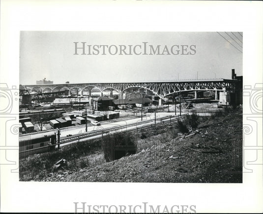 1984 Press Photo Ohio's Widest Innerbelt (1-90) Bridge - Historic Images