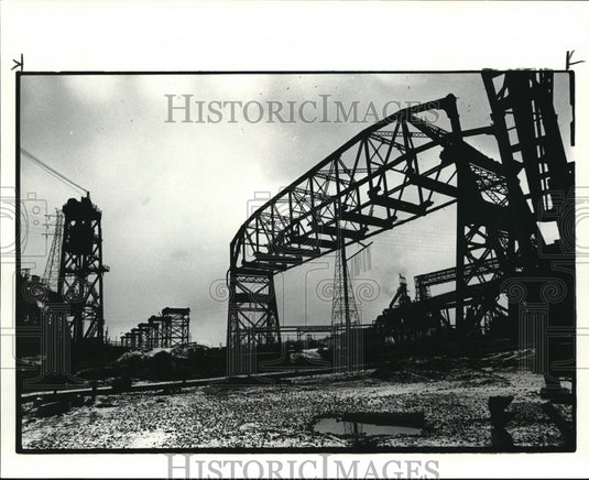 1985 Press Photo Clark Avenue Bridge demolition - Historic Images