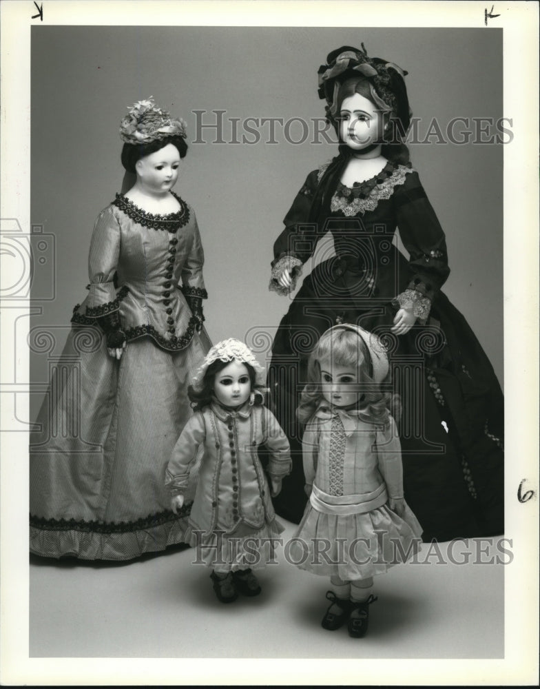 1984 Press Photo The Doll with different Sizes - Historic Images