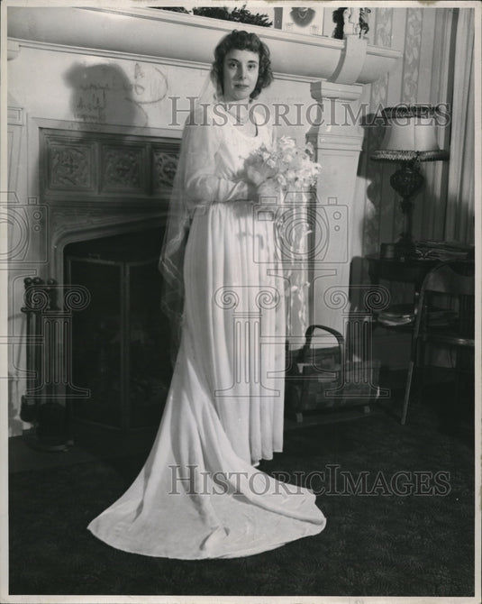 1948 Press Photo Mrs. Nm A. Clauss nee Dorothy J. Narrick, bride - cva83103-Historic Images