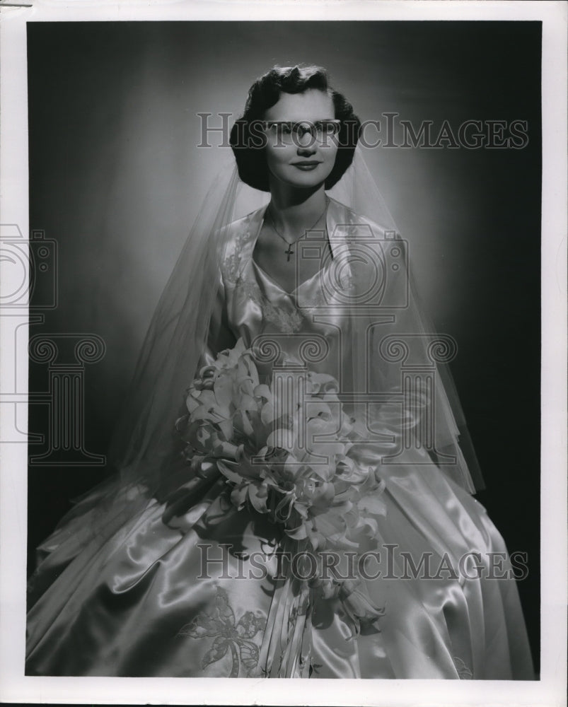 1951 Press Photo Mrs. Joseph G. Schmitt, 2809 Bridge Ave. - cva83112 - Historic Images