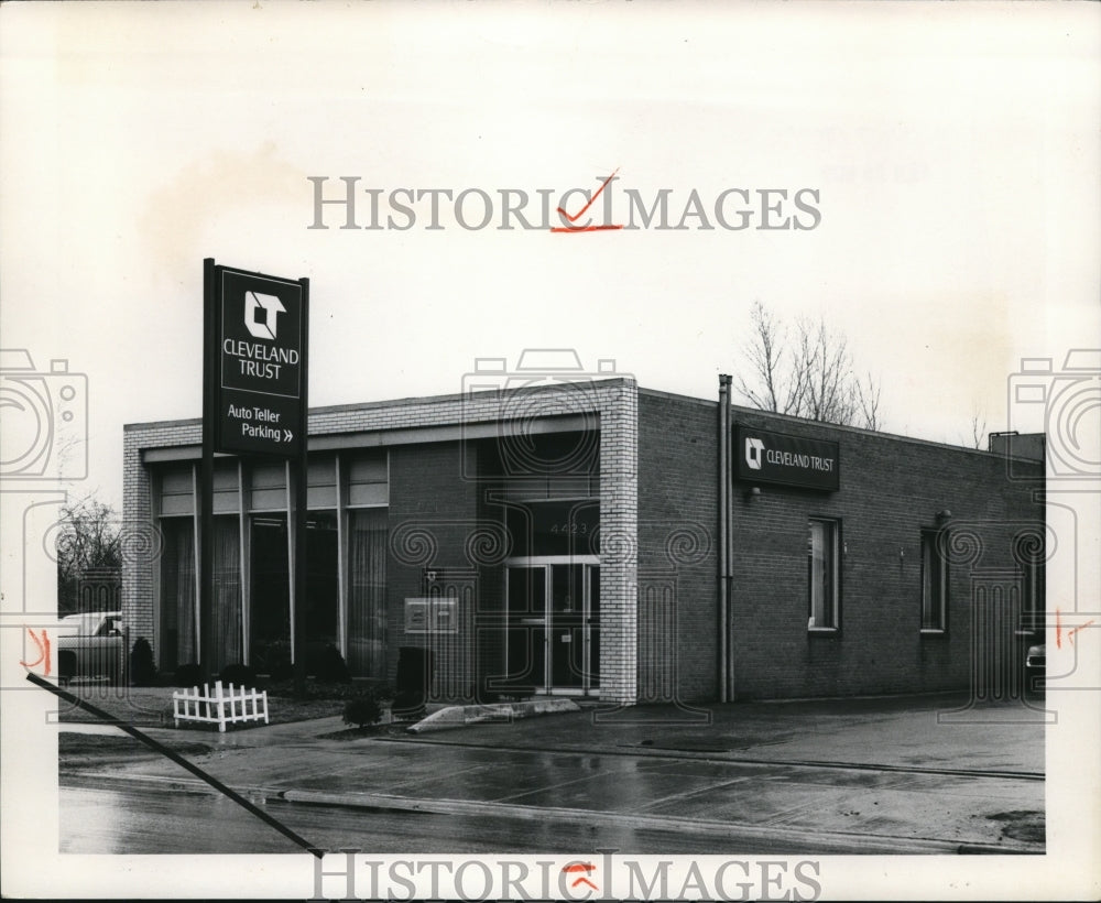 1972 Press Photo Cleveland Trust Co. - cva83401 - Historic Images