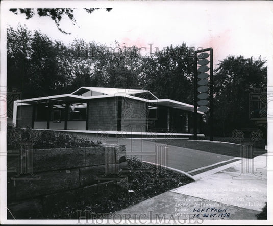 1960 Cuyahoga Savings Association in Parma won design award of merit - Historic Images