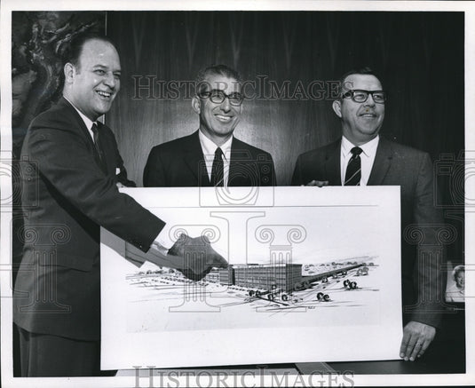 1969 Press Photo Pres. D. L. Doudna, EVP J. E. Adams, EVP George W. Seanor - Historic Images