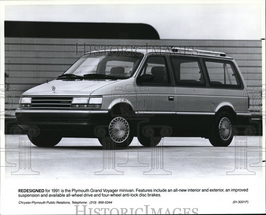 1991 Press Photo Plymouth Grand Voyager minivan with all-new interior & exterior - Historic Images
