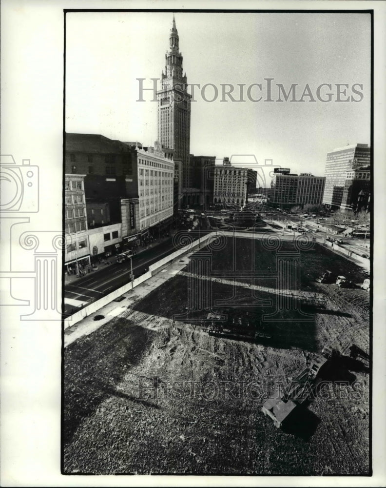 1982 Press Photo View of BP American HDQ Building from roof of Cardinal Federal - Historic Images