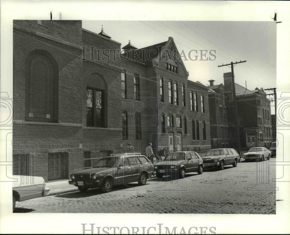 1984 Press Photo Brownell Elementary School Campus on Summer Ct - Historic Images