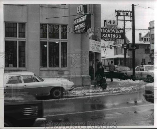 1969 Press Photo Broadview Savings & Loan - cva84841 - Historic Images