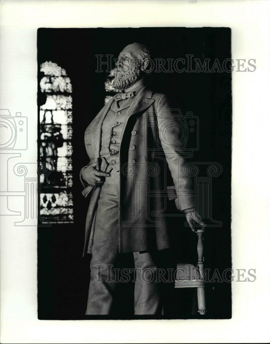 1983 Press Photo Garfield Statue at the Garfield Monument in Lakeview Cemetery - Historic Images