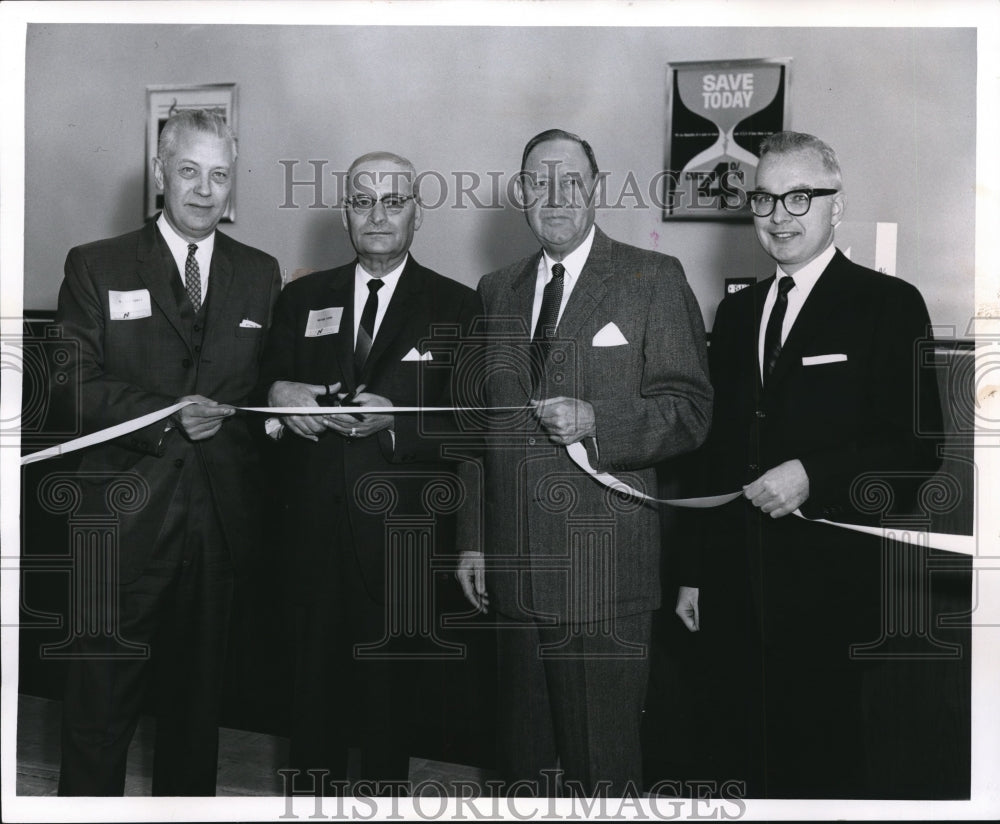 1963 Press Photo Opening of Bank&#39;s new branch office - cva85175 - Historic Images