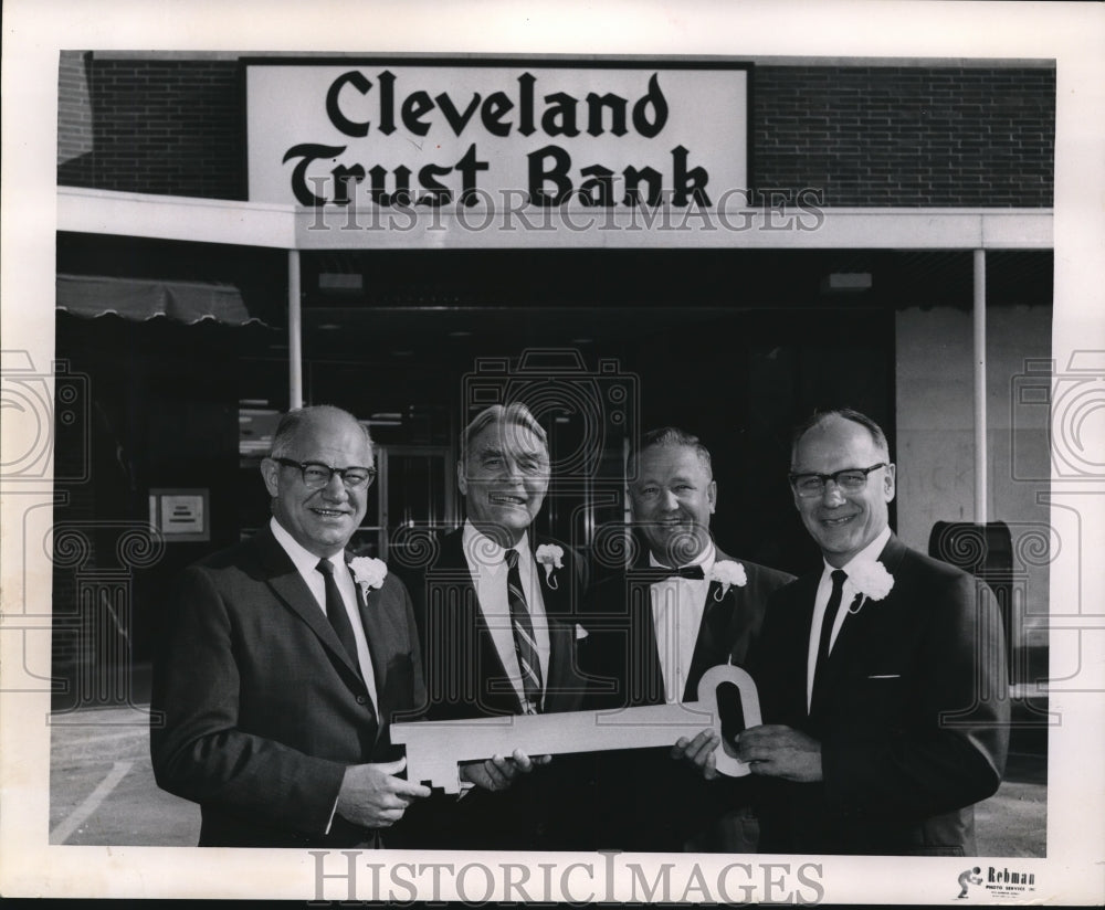 1963 Press Photo Quartet in Gold Key Ceremony - cva85196 - Historic Images