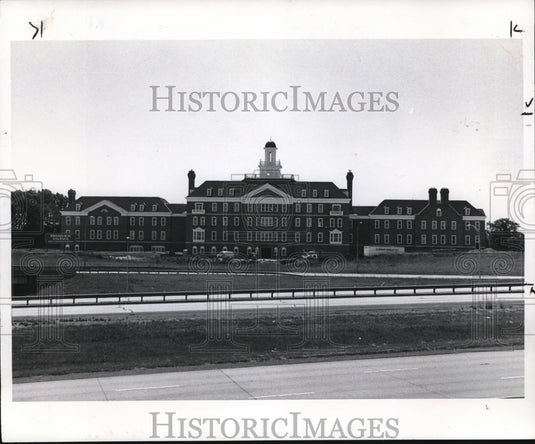 1980 Press Photo The Broadview Savings and Loan Company under construction - Historic Images