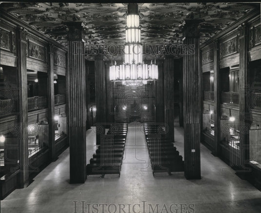 1943 Press Photo Internal Revenue in Old Midland Bank - cva85291-Historic Images